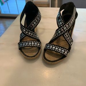 Andre Assous Studded Wedges Sz6 worn but well kept